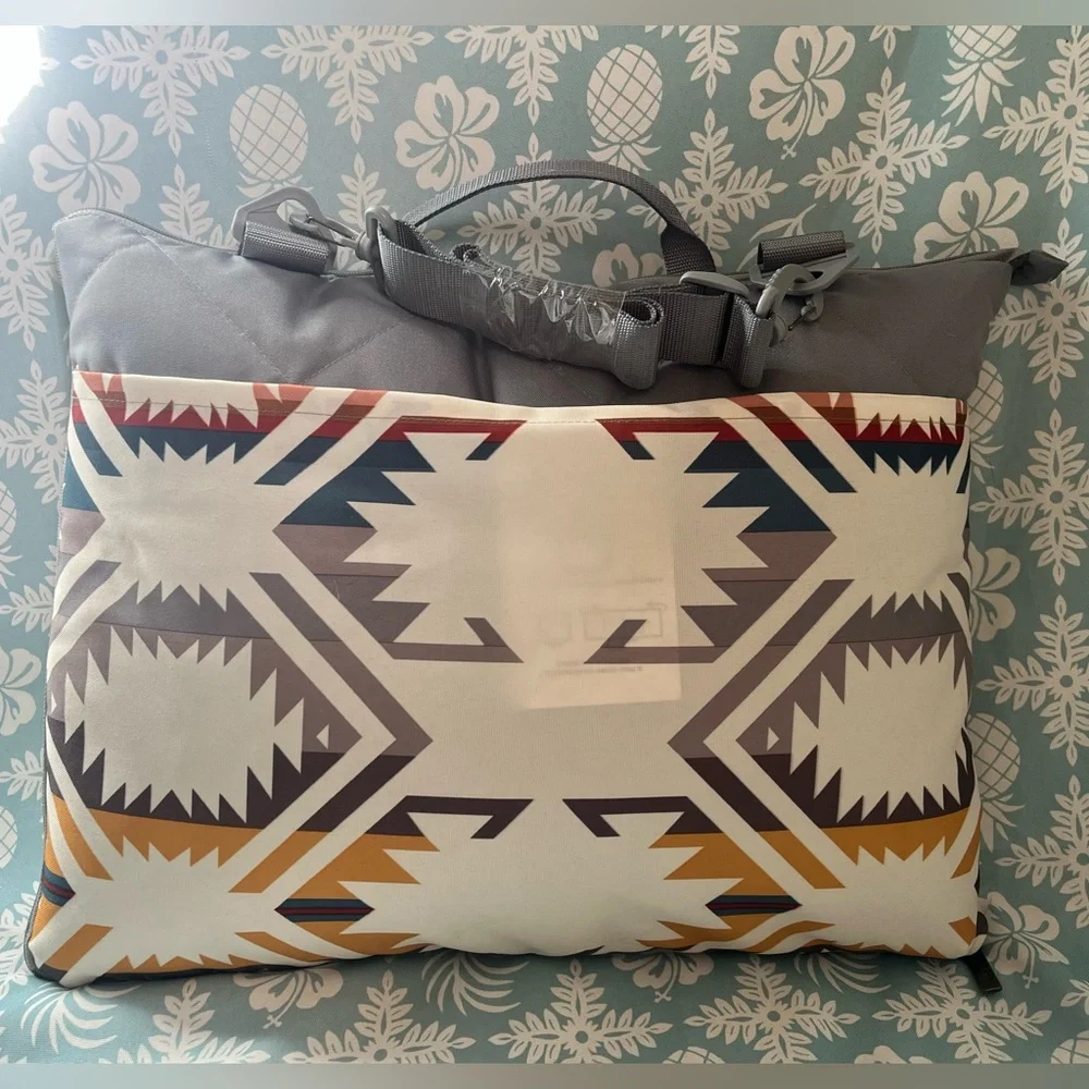 Pendleton Packable Outdoor Blanket Summer Picnic Beach Tailgating H2O resistant